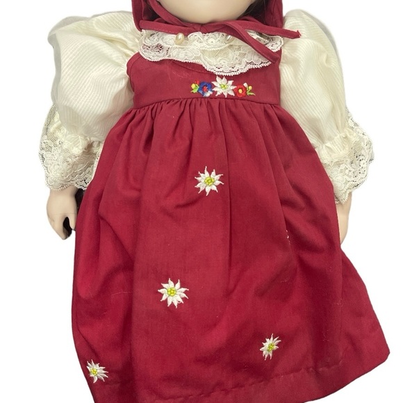 Rare 1985 Porcelain RED RIDING HOOD DOLL by Pauline tags attached Collectable - Picture 3 of 5